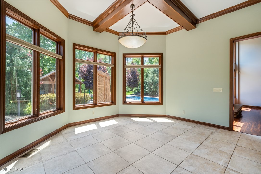 24851 Eagle Pointe Court, Columbia Station, Ohio image 12