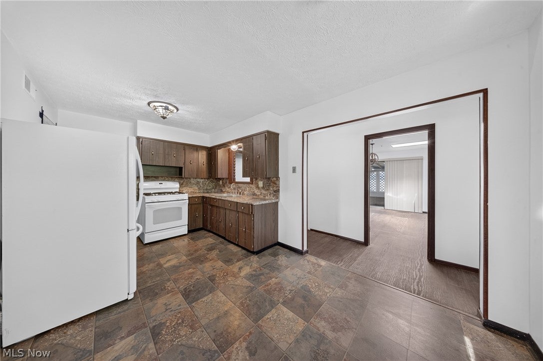 134-136 Brookfield Street