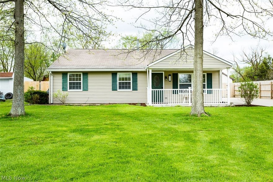 Beautiful ranch on almost an acre. This 3 bedroom, 2 full bath, 1,228 square foot ranch is move- in ready! Features a bright family room with laminate floors, immaculate kitchen with laminate floors and brand new in 2017 Samsung stainless steel appliances. , Separate laundry room has a brand new in 2017 Samsung washer and dryer. Master bedroom with master bathroom, and 2 other bedrooms with a main bath. Brand new carpet in all bedrooms.  Two car garage with a workshop. Enjoy the outdoors with front porch and the enclosed back porch.  Fenced in back yard only covers half the lot, the other half is not fenced in. 1 Year home warranty included. Schedule a private showing today before its gone!!!