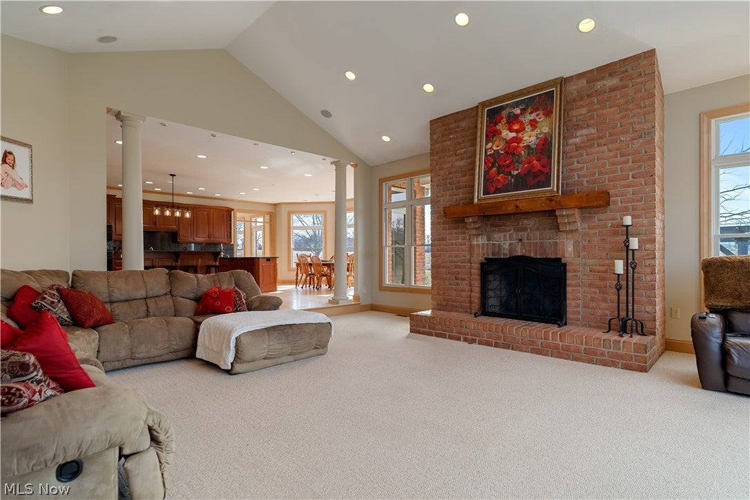 Canal Fulton, Ohio, 44614, United States, 4 Bedrooms Bedrooms, ,6 BathroomsBathrooms,Residential,Active,2052063
