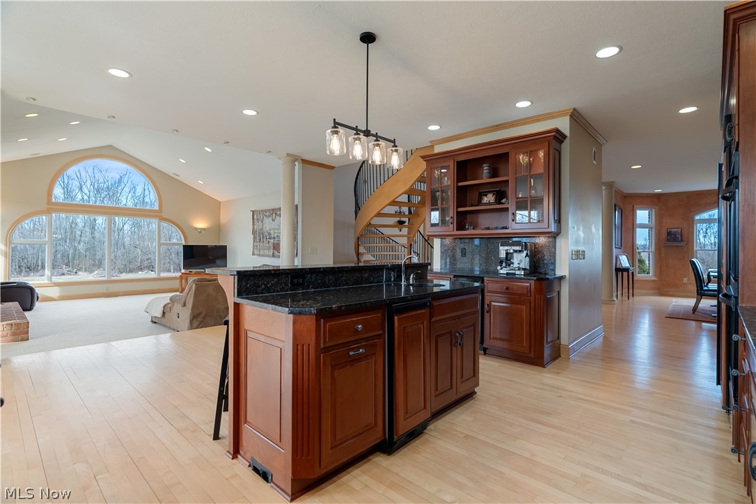 Canal Fulton, Ohio, 44614, United States, 4 Bedrooms Bedrooms, ,6 BathroomsBathrooms,Residential,Active,2052063