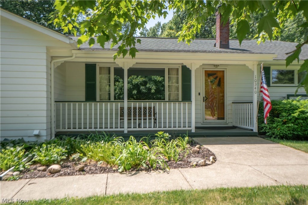 Photo of 10340 Persimmon Street NW, Canal Fulton, OH 44614 (MLS # 5215117)