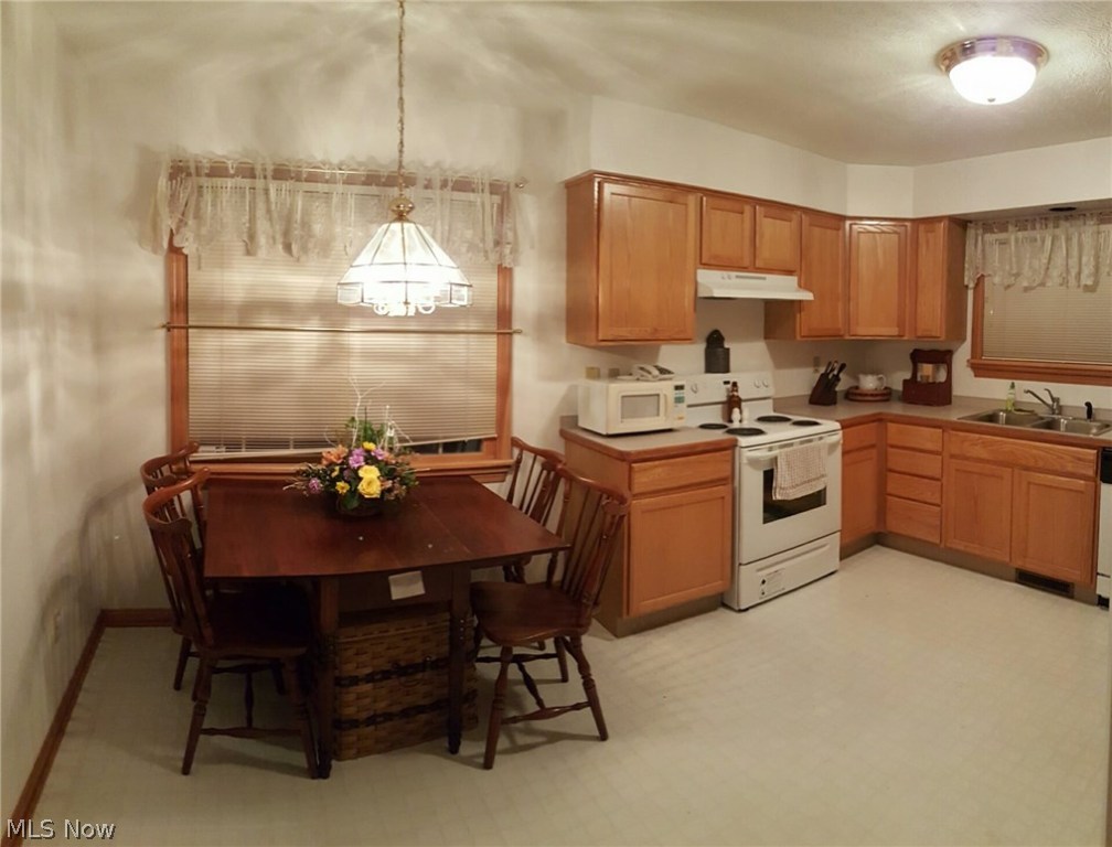 Robin Ridge Condo - Residential