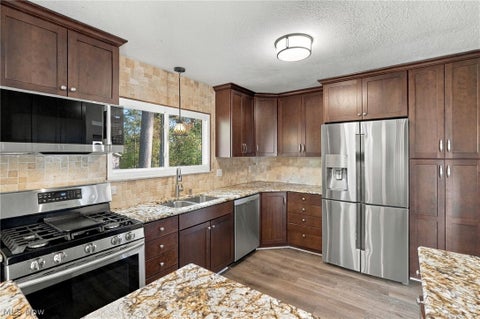 Tiny photo for 26956 Oxford Park Lane, Olmsted Township, OH 44138 (MLS # 5255553)