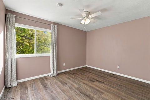 Tiny photo for 26956 Oxford Park Lane, Olmsted Township, OH 44138 (MLS # 5255553)