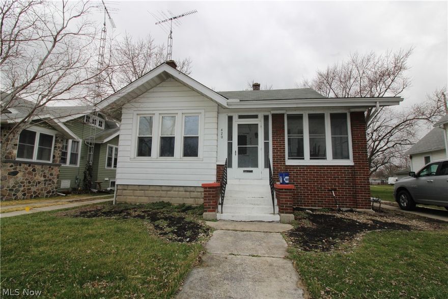 Beautiful woodwork throughout this 3 bedroom, 1 full bathroom home. Large living room with built-ins leading to the open dining room. The bathroom and kitchen have both been updated. Single car detached garage. Spacious backyard. Need 24-hour notice to show- tenant occupied. Call to take a look!
