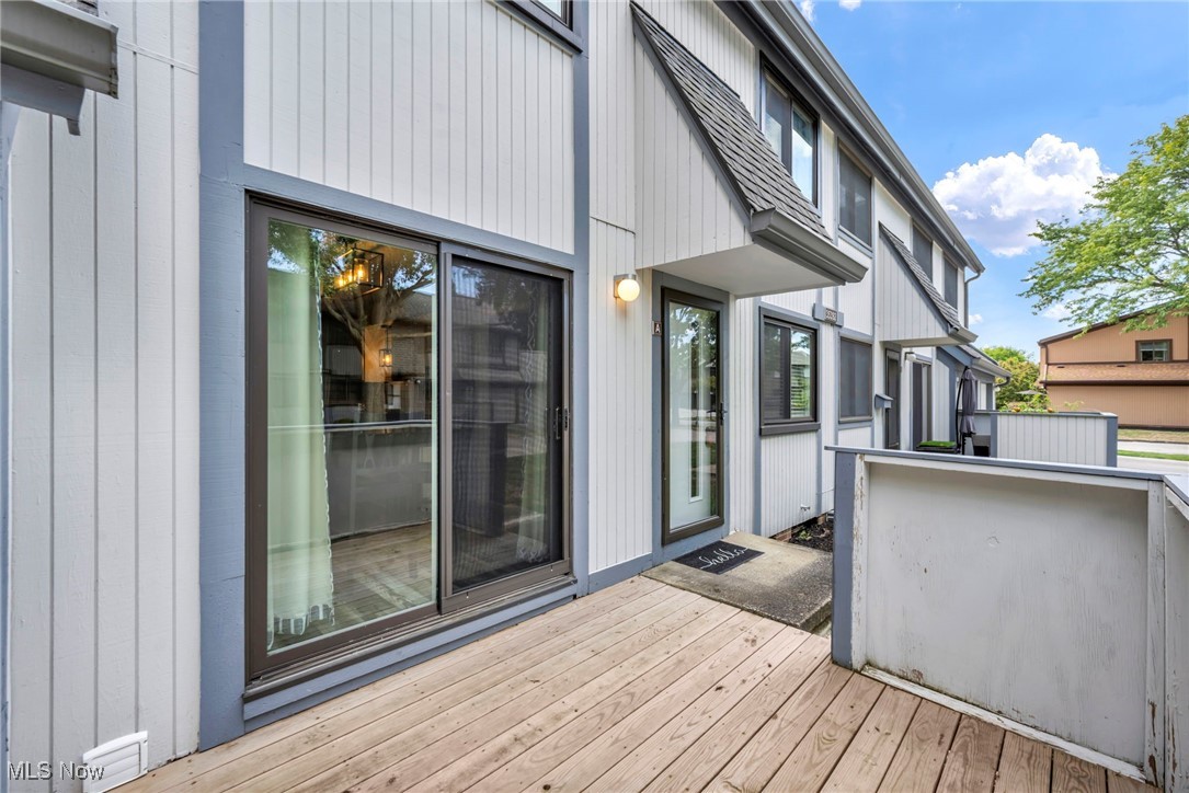 Willoughby, Ohio 44094, United States, 3 Bedrooms Bedrooms, ,2 BathroomsBathrooms,Residential,Contingent,203458