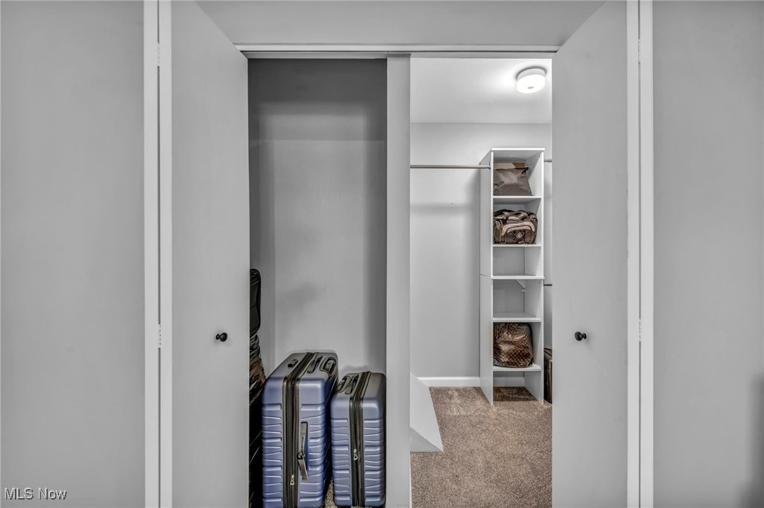 Willoughby, Ohio 44094, United States, 3 Bedrooms Bedrooms, ,2 BathroomsBathrooms,Residential,Contingent,203458