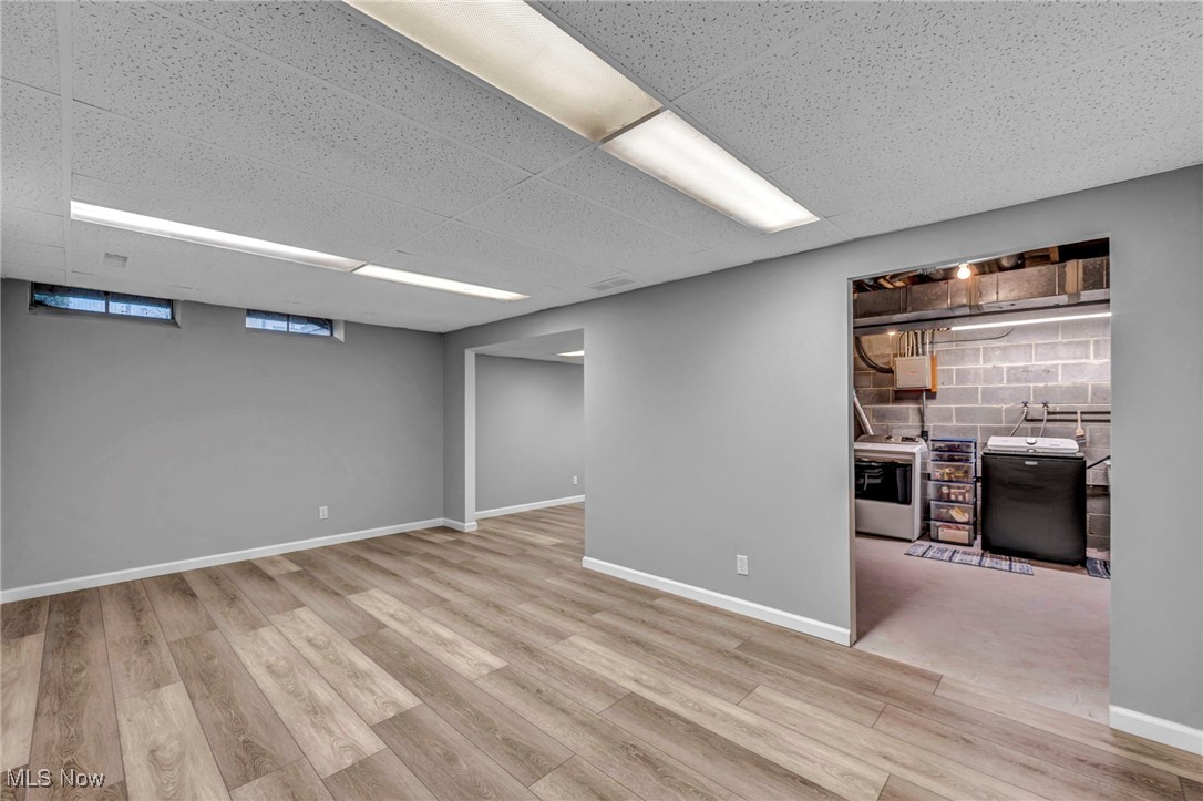 Willoughby, Ohio 44094, United States, 3 Bedrooms Bedrooms, ,2 BathroomsBathrooms,Residential,Contingent,203458