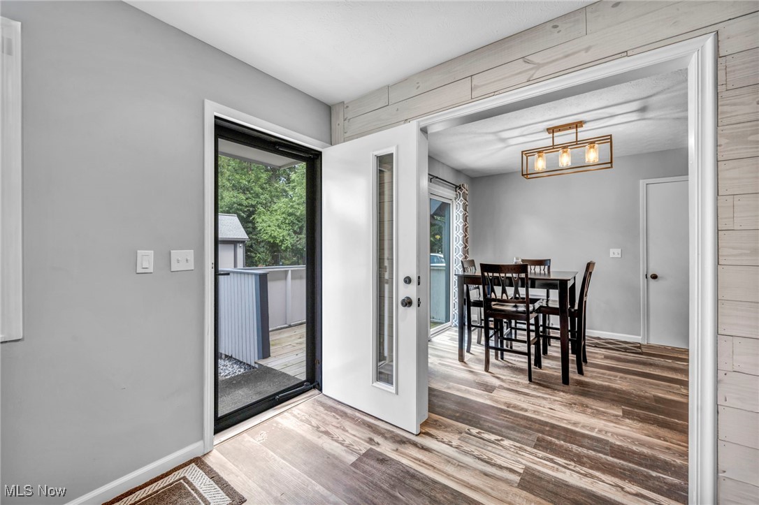 Willoughby, Ohio 44094, United States, 3 Bedrooms Bedrooms, ,2 BathroomsBathrooms,Residential,Contingent,203458