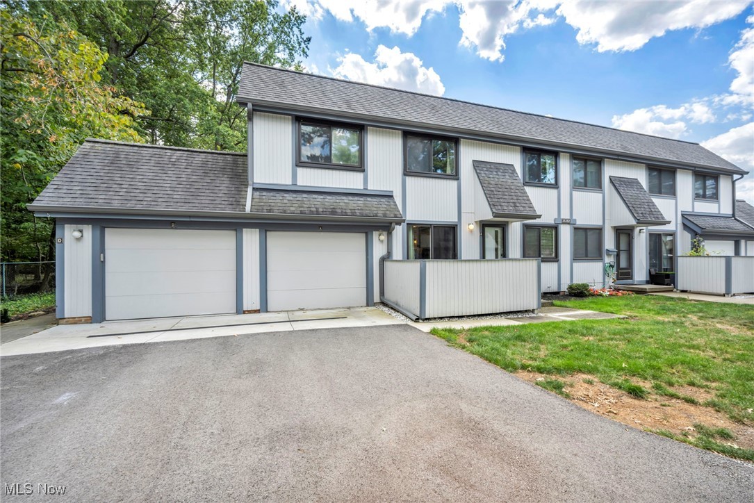 Willoughby, Ohio 44094, United States, 3 Bedrooms Bedrooms, ,2 BathroomsBathrooms,Residential,Contingent,203458