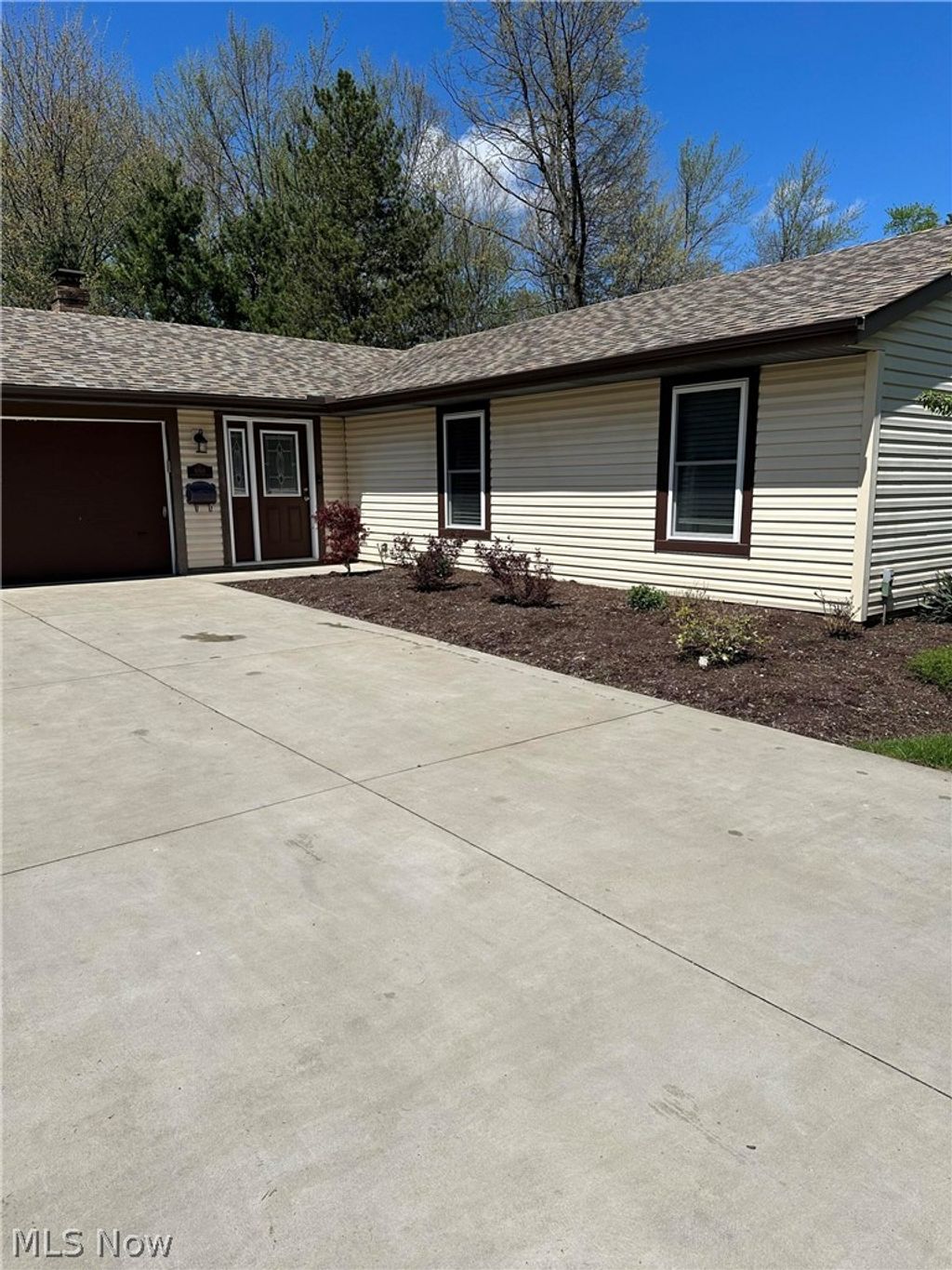 Photo of 6868 Middlebrook Boulevard, Middleburg Heights, OH 44130 (MLS # 5207261)