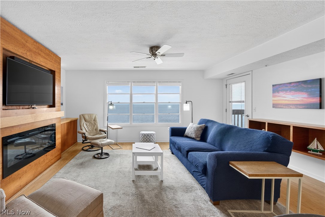 Saybrook Beach Club Condo Ph 03 - Residential
