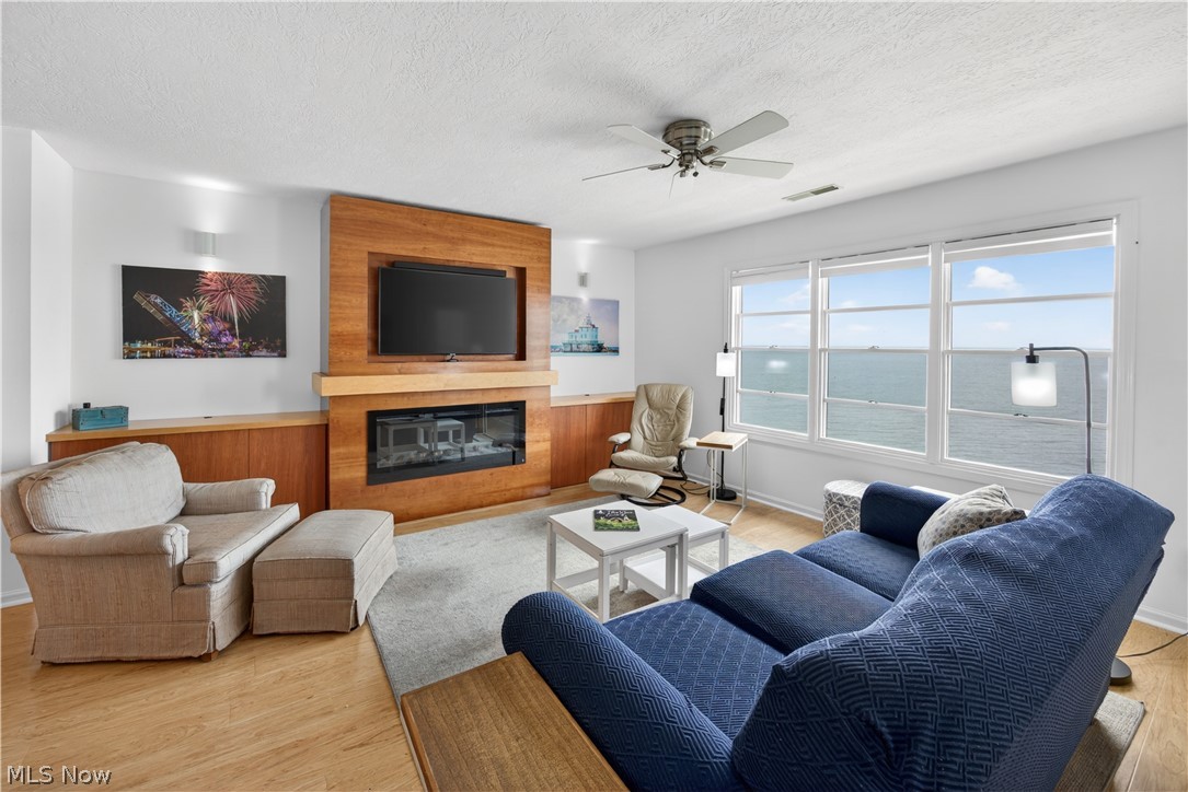 Saybrook Beach Club Condo Ph 03 - Residential