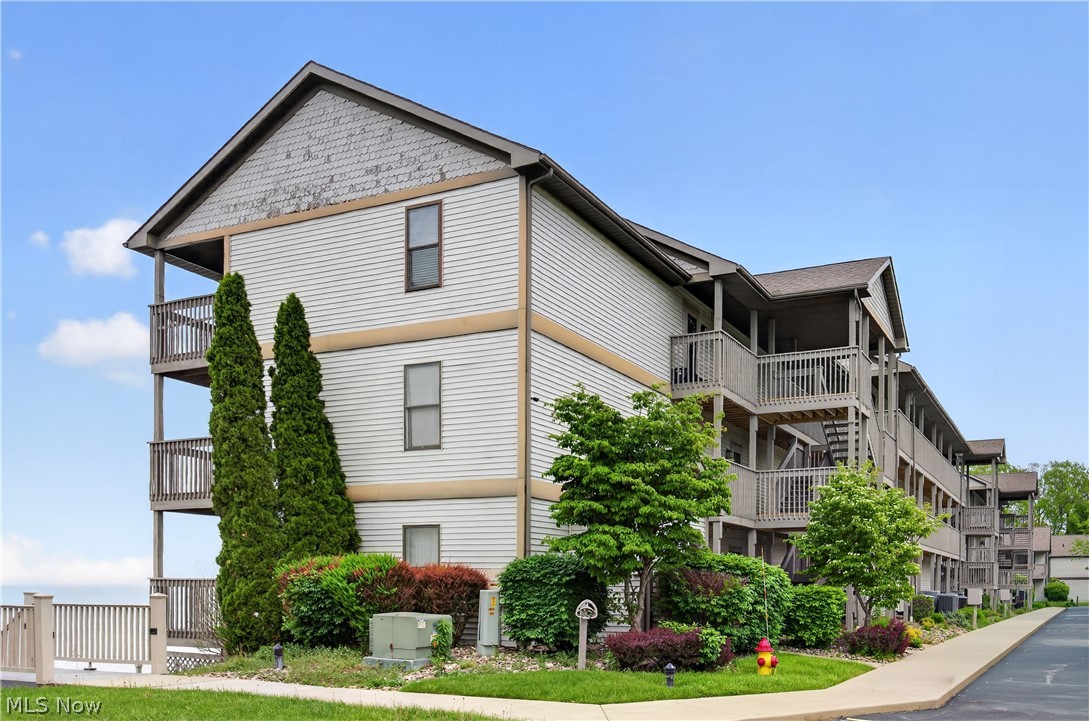 Saybrook Beach Club Condo Ph 03 - Residential