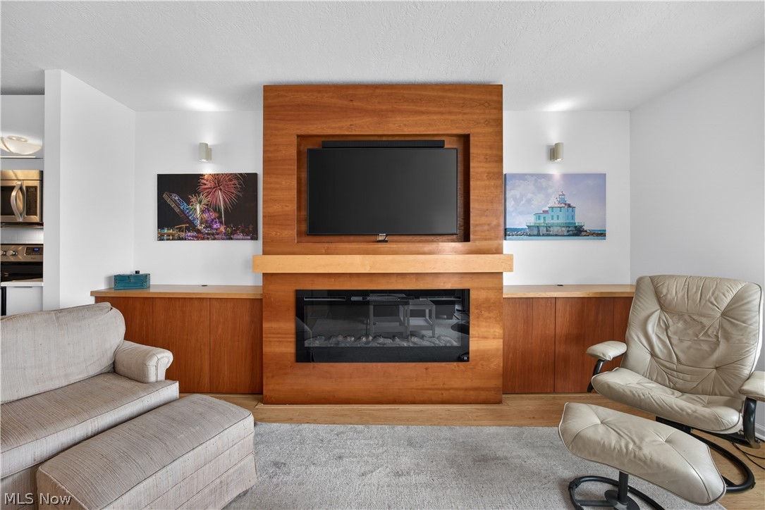 Saybrook Beach Club Condo Ph 03 - Residential
