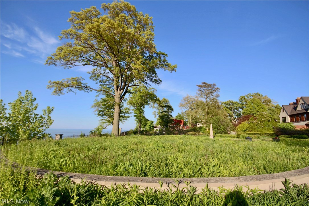 Mathew & Gilbert - Residential