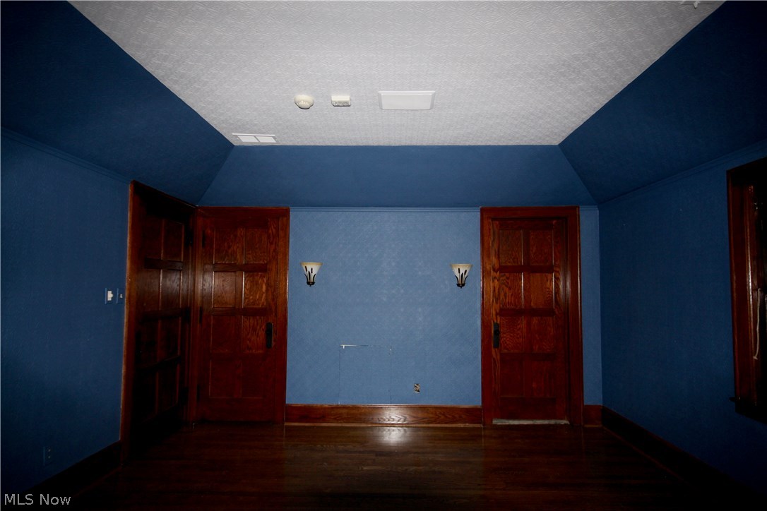 Mathew & Gilbert - Residential