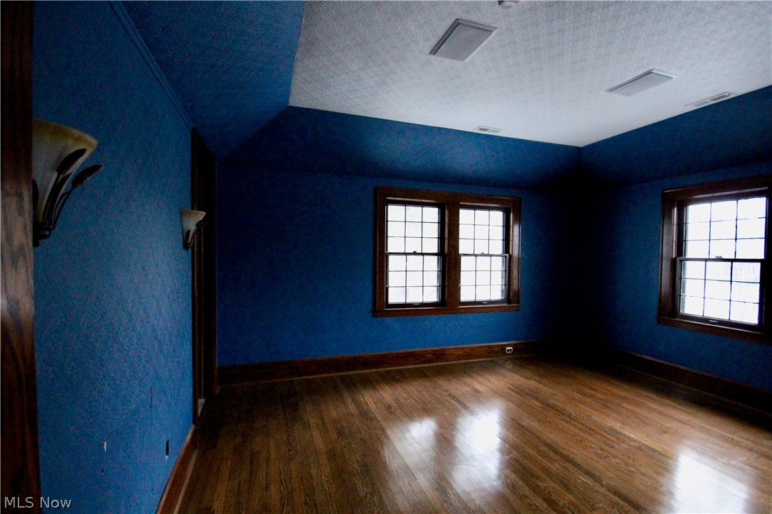 Mathew & Gilbert - Residential