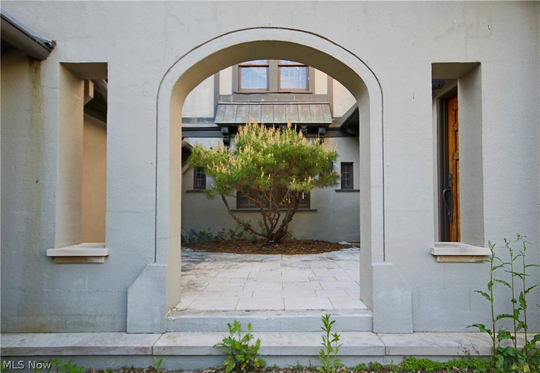 Mathew & Gilbert - Residential