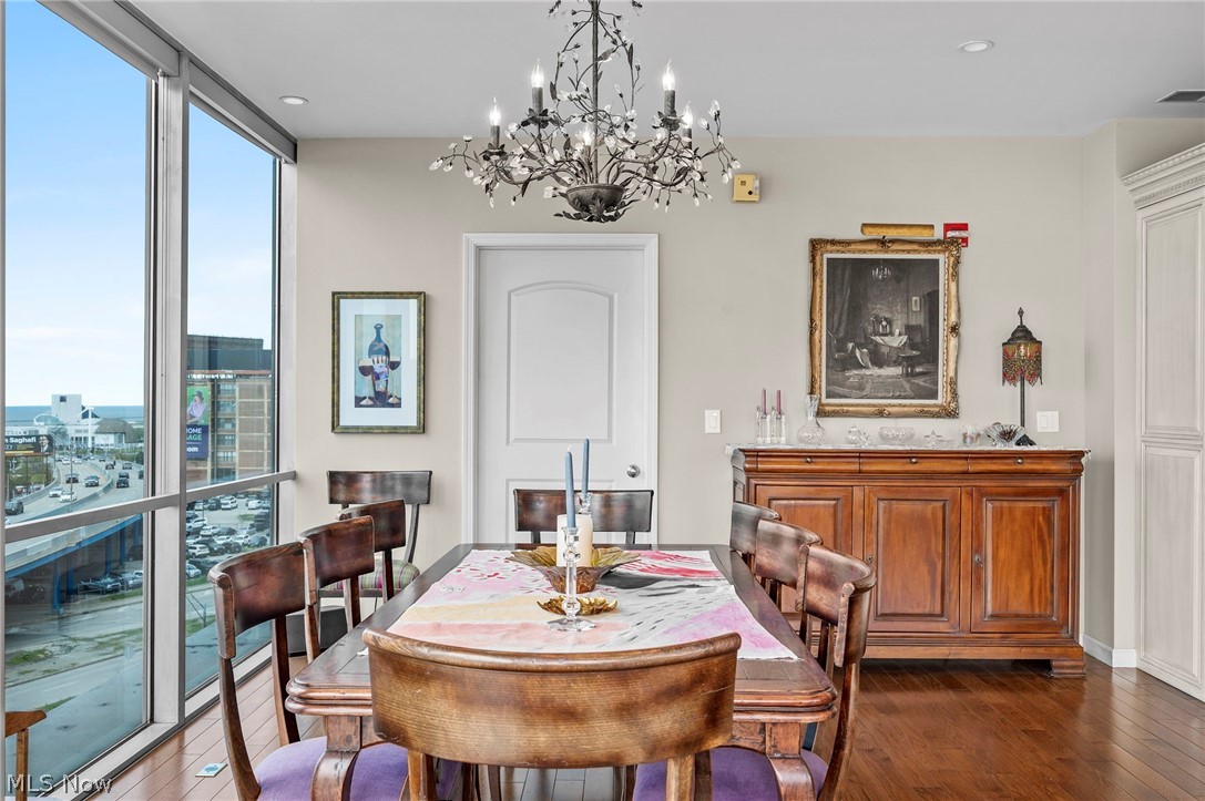 Pinnacle Condominium - Residential