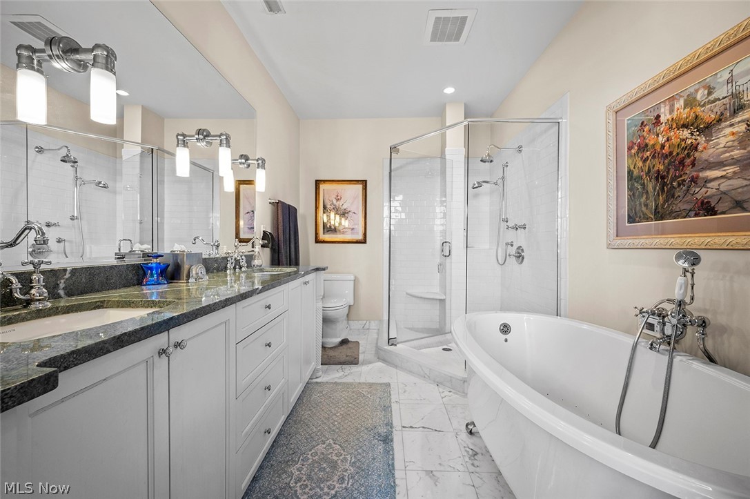 Pinnacle Condominium - Residential