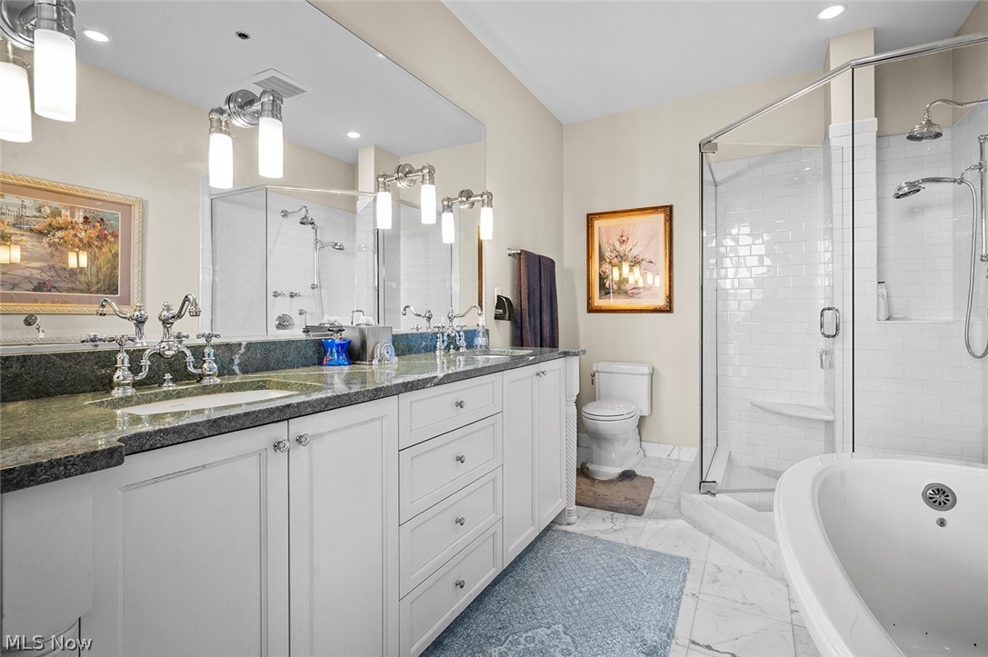 Pinnacle Condominium - Residential