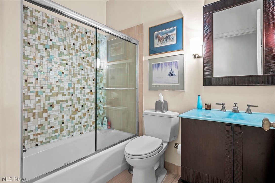 Pinnacle Condominium - Residential