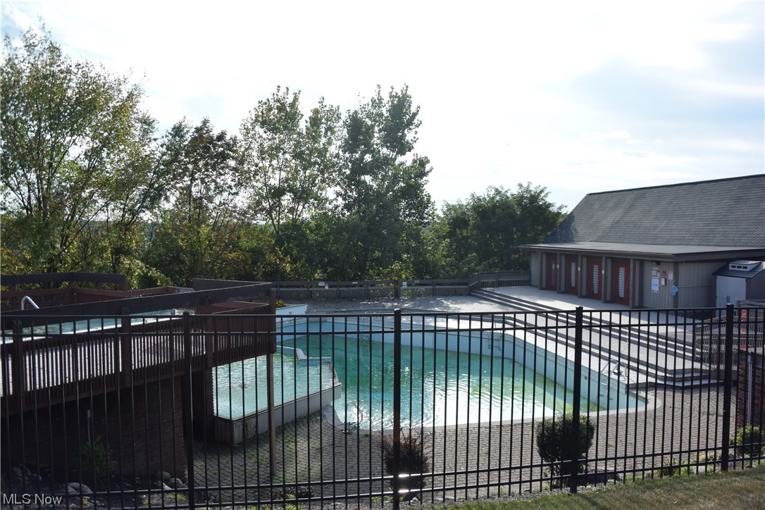 Timber Top Condo - Residential