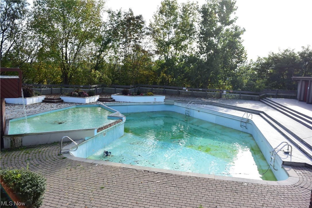 Timber Top Condo - Residential