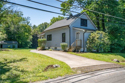 Tiny photo for 2892 Hayne Road, Akron, OH 44312 (MLS # 5237289)