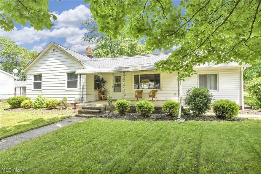 Centrally located ranch in the center of North Olmsted!! Well maintained and ready for its new owner! Large, spacious room sizes, eat-in kitchen with spacious dining area, first floor laundry and master suite with ample storage can be found here! Large front porch and 2 car garage. New roof (2018), HVAC (2010), almost all windows replaced within the last 10 years, all plumbing has been replaced. 
Home Warranty offered by seller for buyer peace of mind! Make your appointment today!