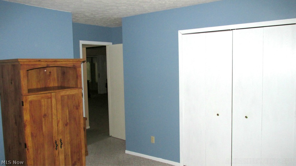 Country Scene Condo - Residential