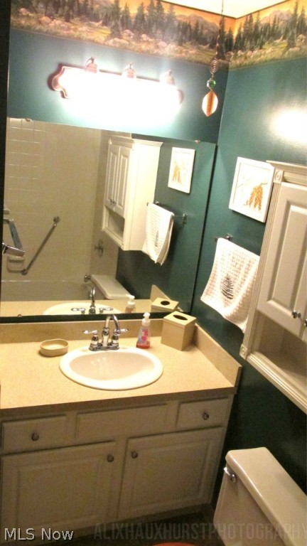 Country Scene Condo - Residential