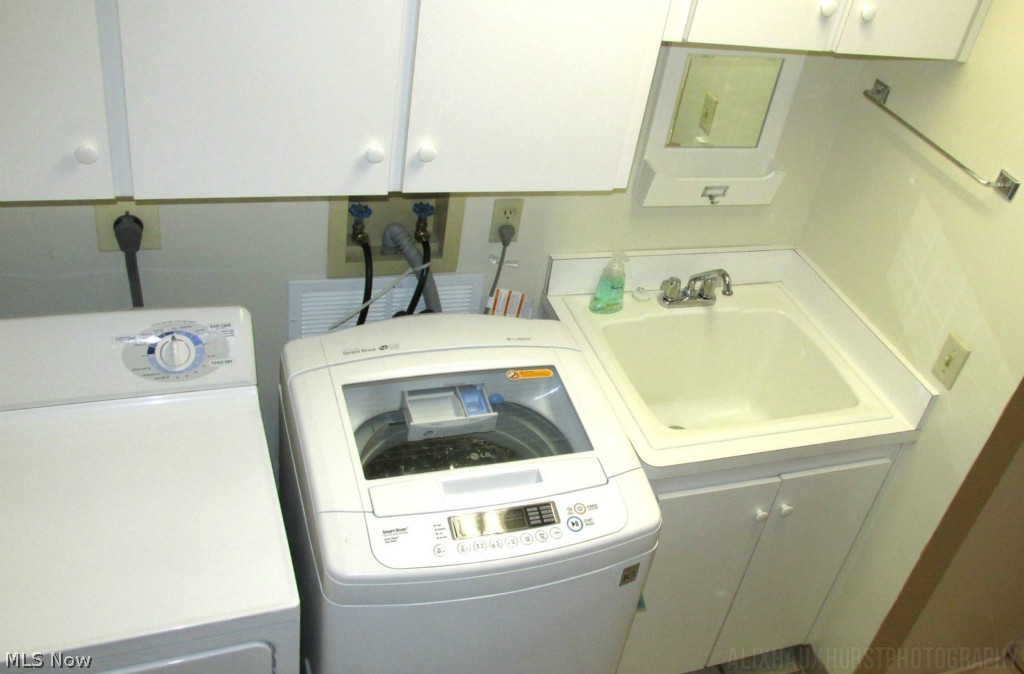 Country Scene Condo - Residential