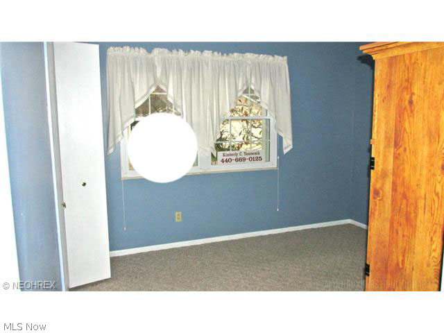 Country Scene Condo - Residential