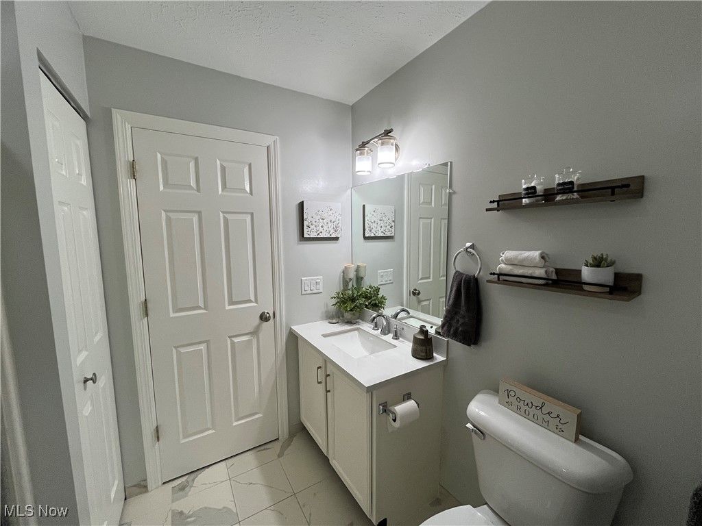 Photo of 3510 E Prescott Circle, Cuyahoga Falls, OH 44223 (MLS # 5173962)