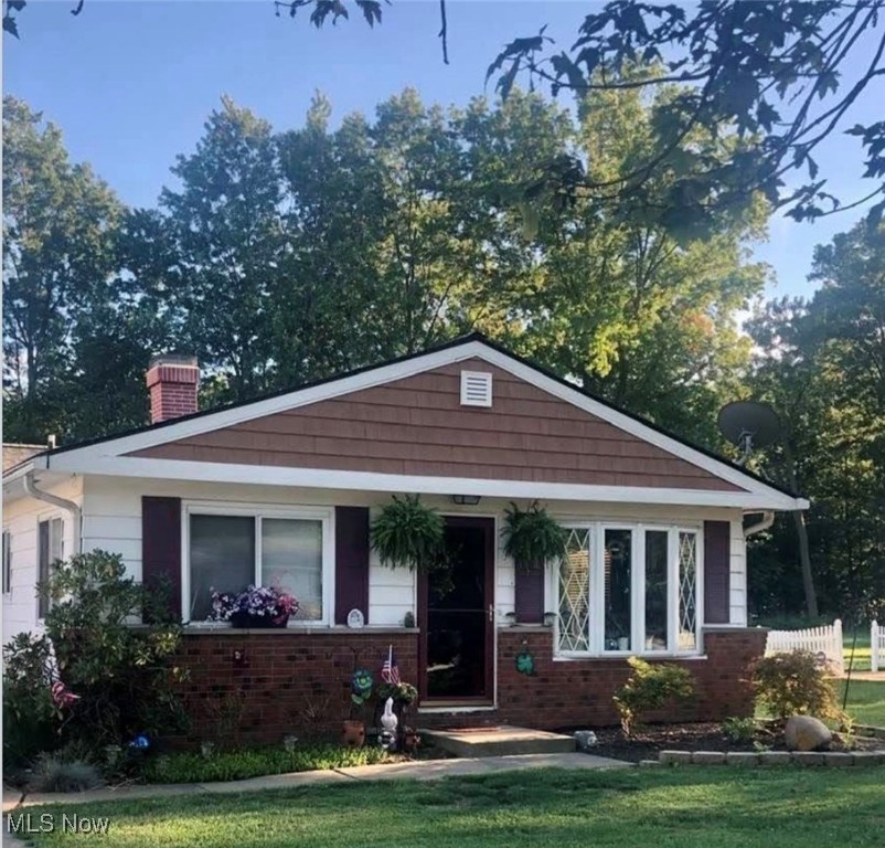 This beautiful bungalow ranch is move-in ready! Freshly painted throughout with brand new carpeting, this home offers a cozy and inviting atmosphere. Enjoy the updated landscaping that enhances the curb appeal.
The spacious backyard is perfect for outdoor activities, featuring a shed for additional storage and a lovely brick patio where you can relax and take in the serene views of your wooded surroundings.
Don’t miss out on this fantastic opportunity!