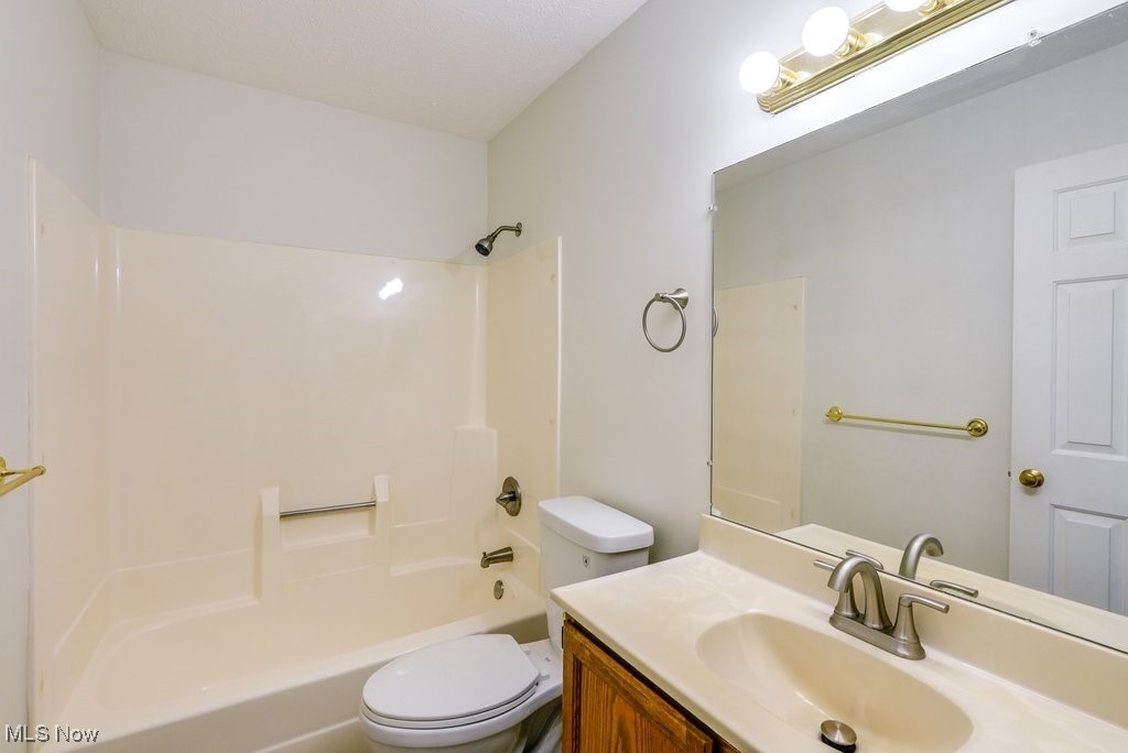 14914 Royal Ridge Lane, North Royalton, Ohio image 18