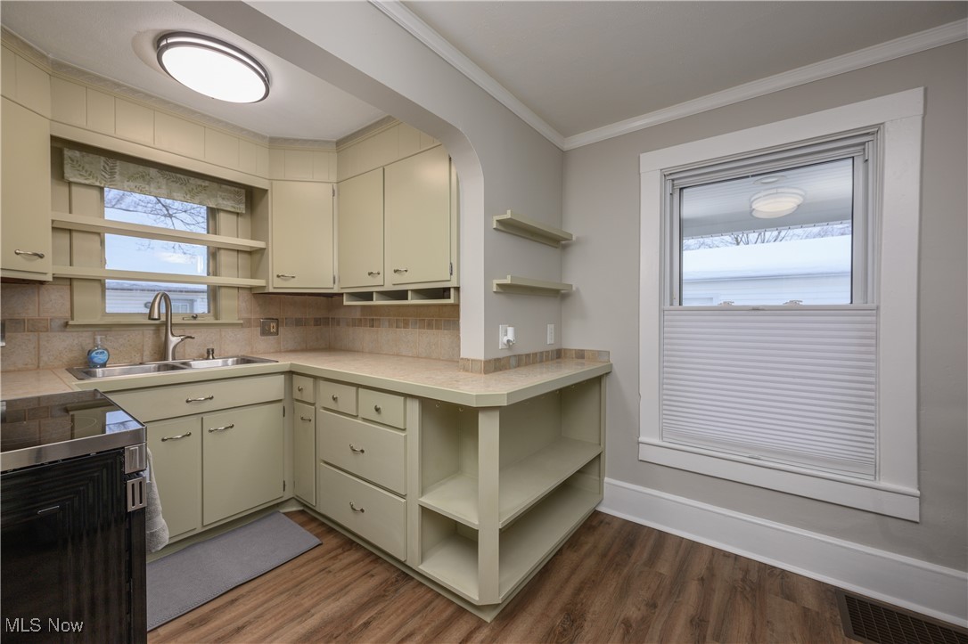 A A Moores North Barberton Al - Residential