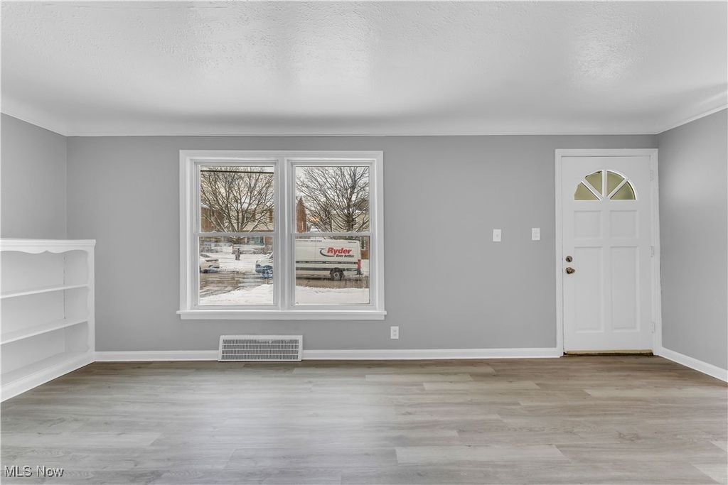 Photo of 5213 E 119th Street, Garfield Heights, OH 44125 (MLS # 5183041)