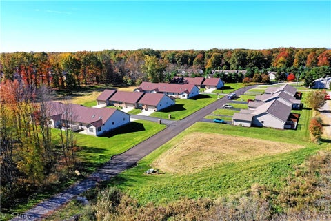 Tiny photo for 10 Bayview Circle, Cortland, OH 44410 (MLS # 5255784)