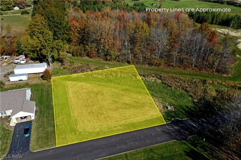 Tiny photo for 10 Bayview Circle, Cortland, OH 44410 (MLS # 5255784)