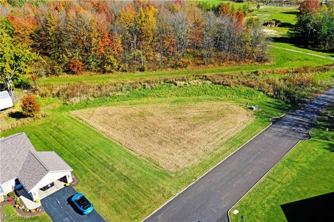 Tiny photo for 10 Bayview Circle, Cortland, OH 44410 (MLS # 5255784)