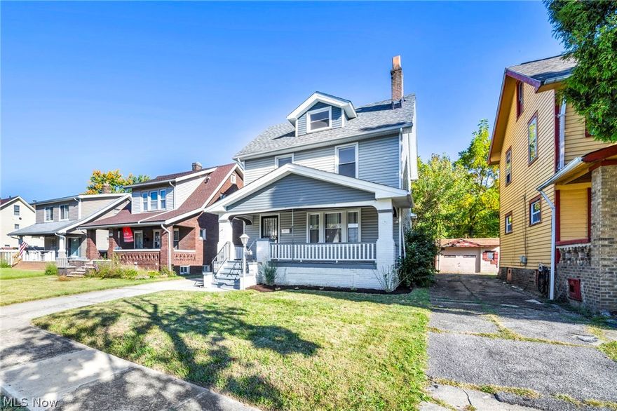 Beautifully updated 4 bedroom 1,5 bathroom home. Featuring an open floor plan, spacious living areas, and great natural light throughout. The flexible layout offers comfortable everyday living with plenty of room to entertain. Conveniently located near shopping , dining,parks and highway access, this hoe combines space, function and value in one attractive package.