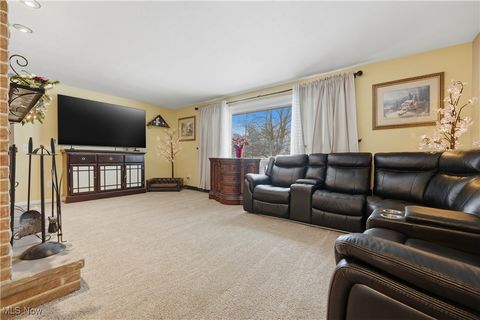 Tiny photo for 6111 Hollydale Avenue NE, Canton, OH 44721 (MLS # 5180377)