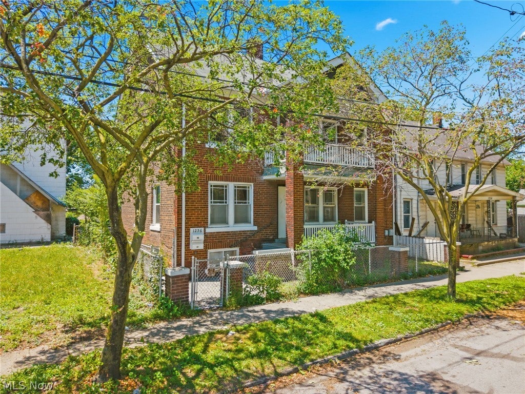 1256 E 60th Street