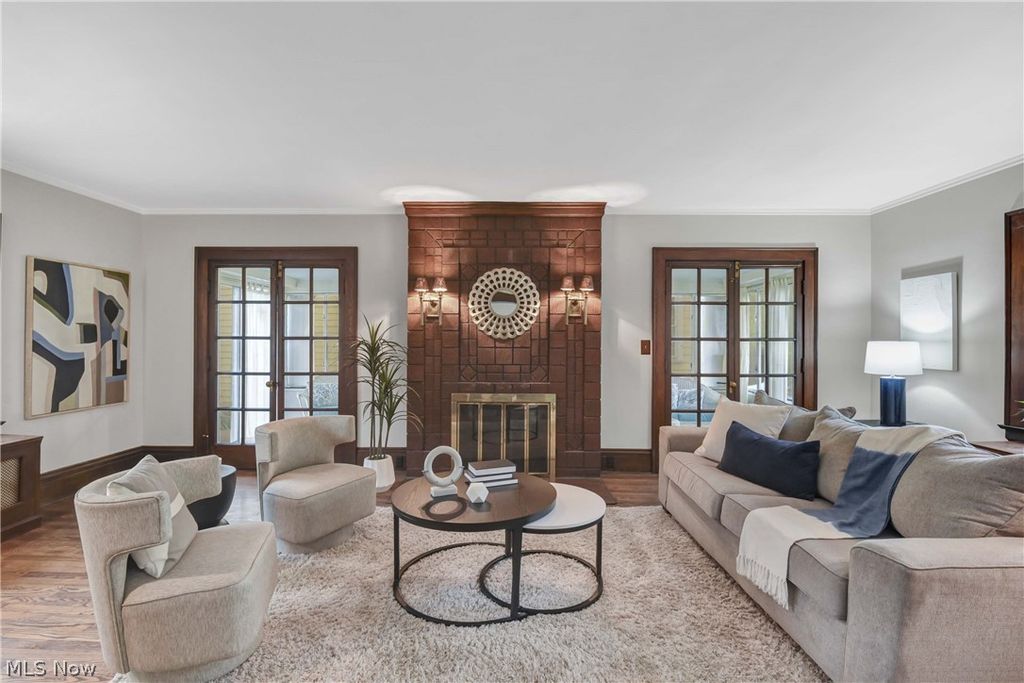 Photo of 1300 West Boulevard, Cleveland, OH 44102 (MLS # 5206507)