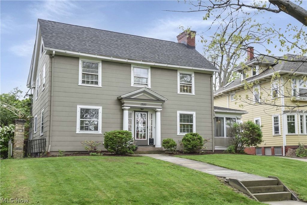 Photo of 1300 West Boulevard, Cleveland, OH 44102 (MLS # 5206507)