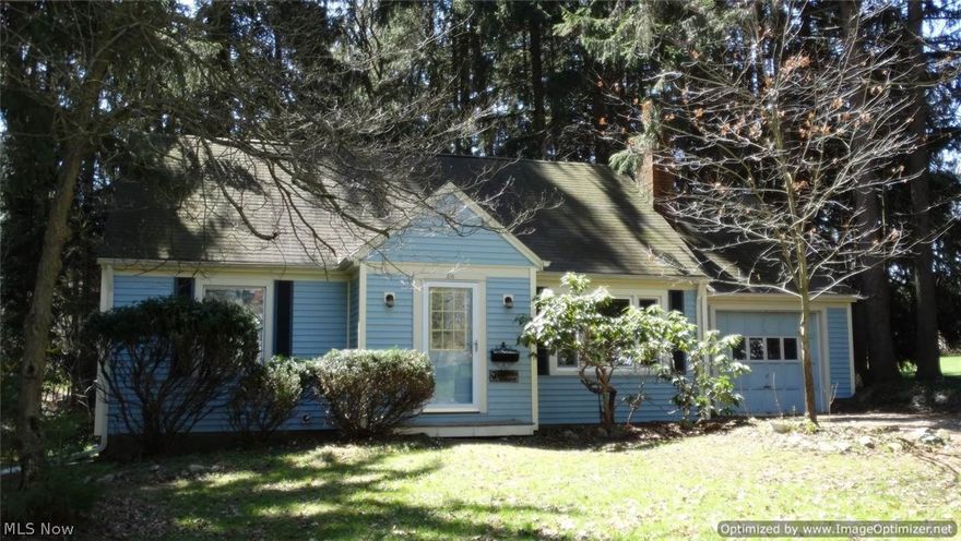 Well Maintained 4 Bedroom & 1.5 Bath Bungalow on double lot. This home offers Living Room with wood burning fireplace & hardwood floors under carpet. Kitchen with all appliances. Family Room with wooded views. 2 Bedrooms & full bath on 1st floor plus 2 Bedrooms & half bath on 2nd floor. Full Basement with laundry area. Vinyl siding. 1-car attached garage. Quiet street close to schools & square. Chardon Local Schools.